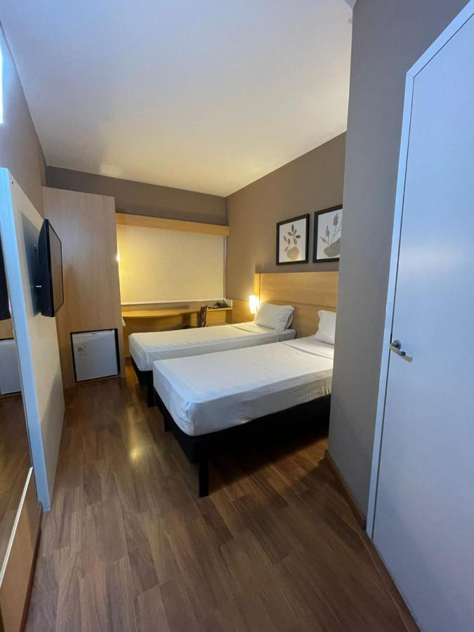 Hotel Oeste Plaza Andradina Екстериор снимка